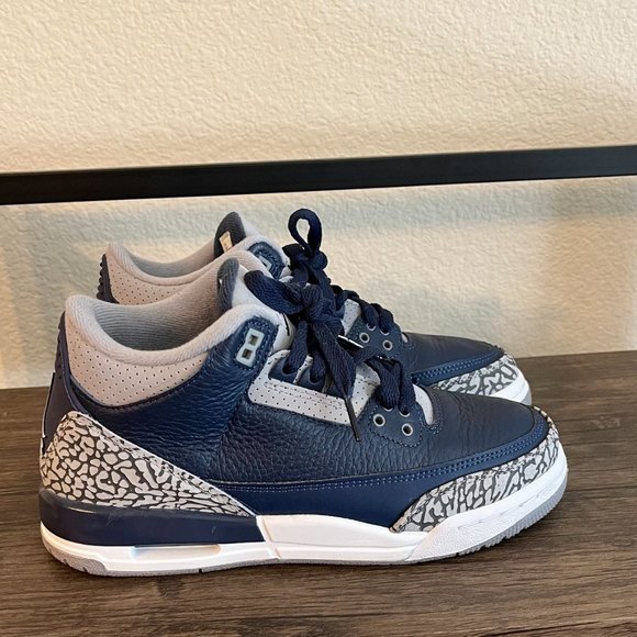 Jordan 3 Retro Georgetown (2021) (GS) Size 6Y - Picture 2 of 3
